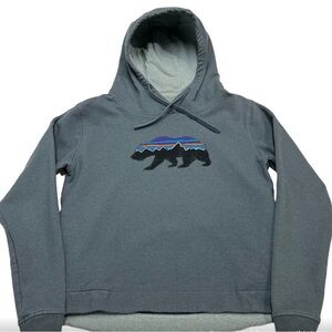 PATAGONIA Unisex Gray Hoodie with Bear Graphic